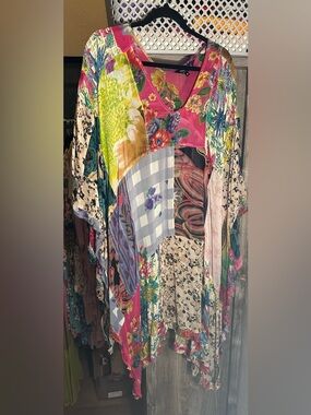 Boho Patchwork Floral V-Neck Women's Top - Multi Colored Poncho